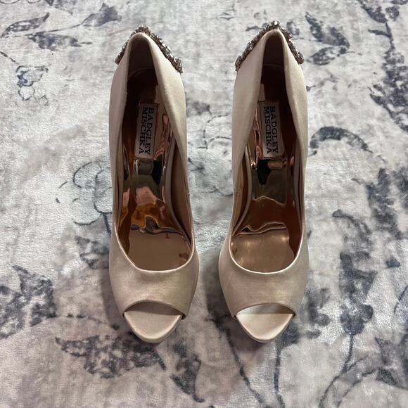 Badgley Mischka Kiara Embellished Peep-toe Pump Sz 8.5M - Picture 5 of 7